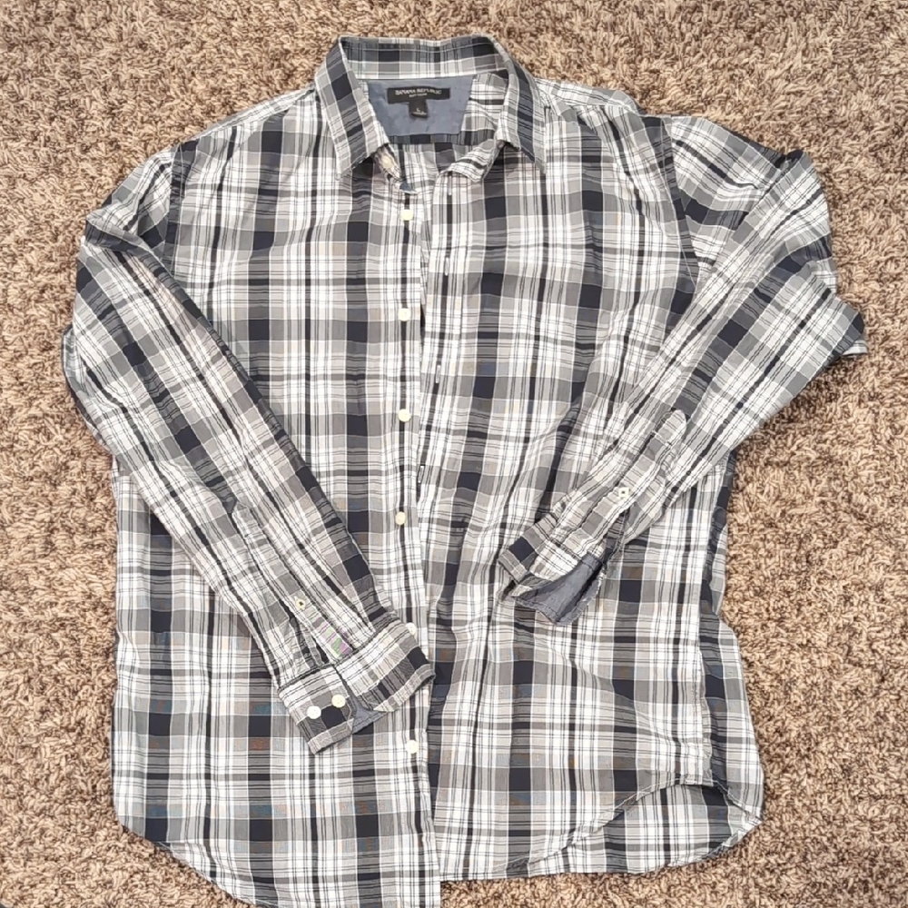 Banana Republic Gray Plaid Casual Shirt